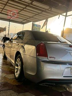 كرايسلر 300